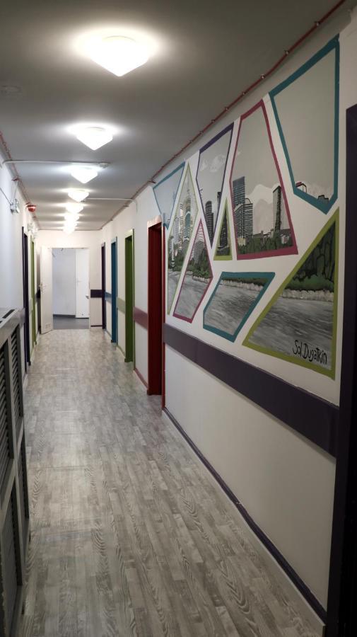 Sanera Hostel Varsó Kültér fotó