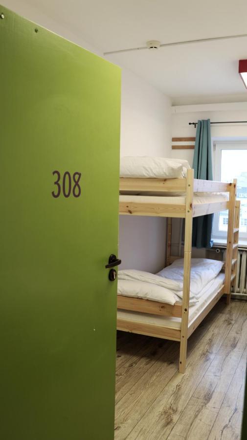 Sanera Hostel Varsó Kültér fotó