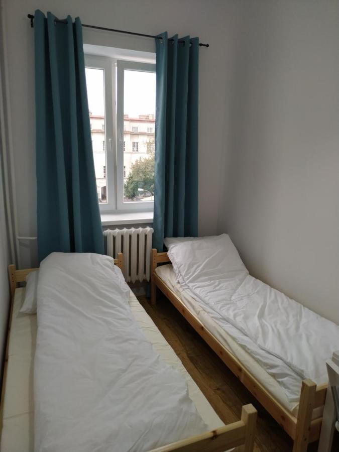 Sanera Hostel Varsó Kültér fotó