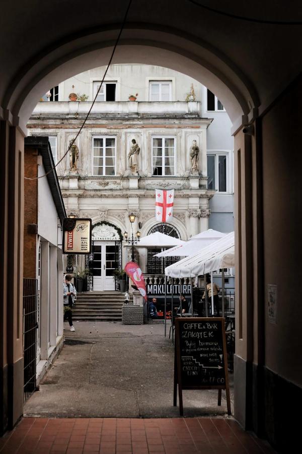Sanera Hostel Varsó Kültér fotó